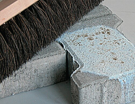 BERNER ŚRODEK DO USUWANIA PLAM OLEJU 1L 42361